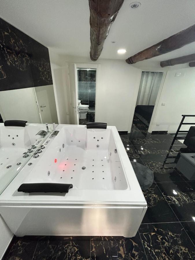 Giovanni Luxury Suites Νάπολη Εξωτερικό φωτογραφία