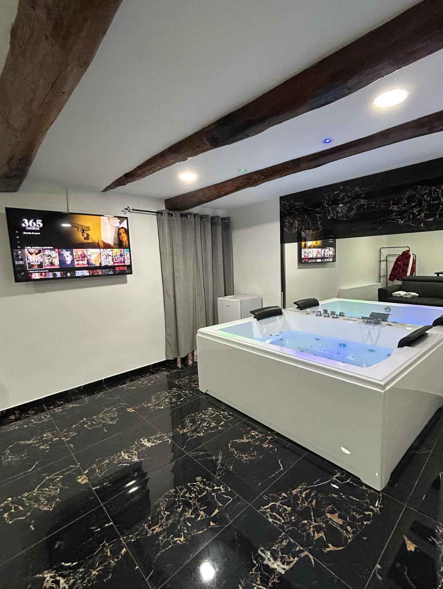 Giovanni Luxury Suites Νάπολη Εξωτερικό φωτογραφία